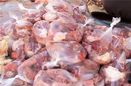 گوشت - خیر نائینی ۳۲۰ میلیون تومان گوشت گرم به مددجویان کمیته امداد اهدا کرد