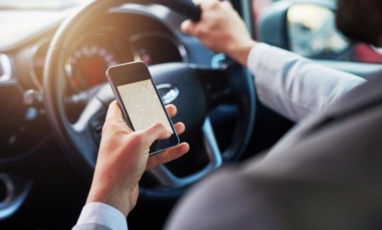 904233 305 780x470 - استفاده از تلفن همراه مهم‌ترین عامل تصادفات رانندگی