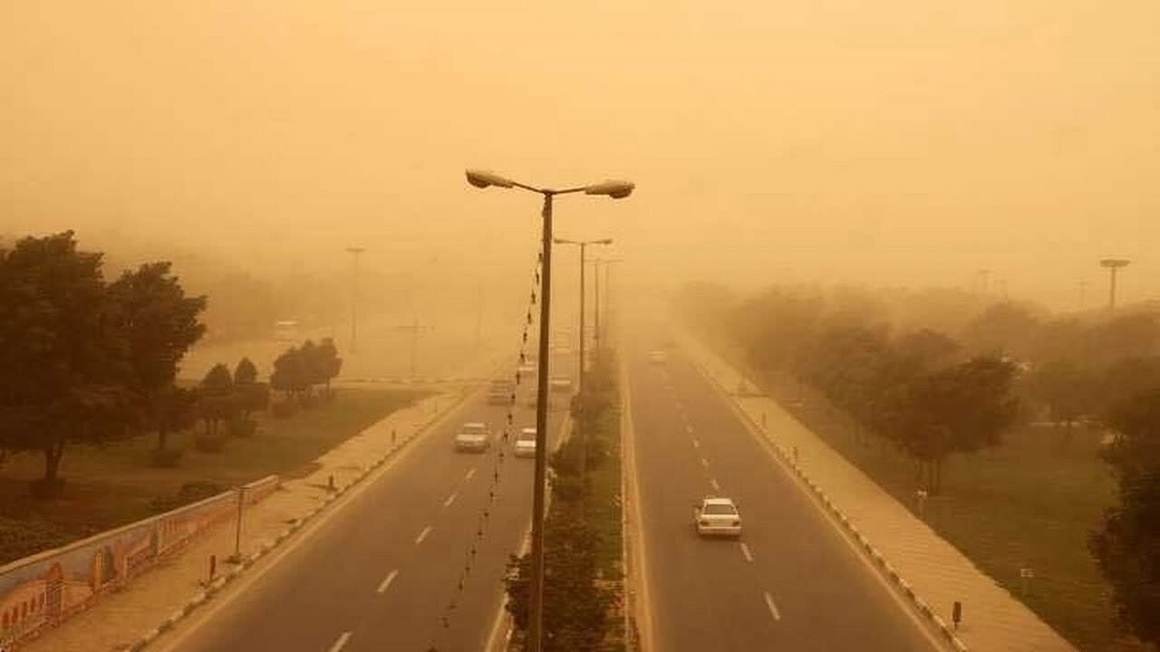 1978507 - هشدار سطح زرد هواشناسی/ نفوذ گرد و غبار به استان یزد